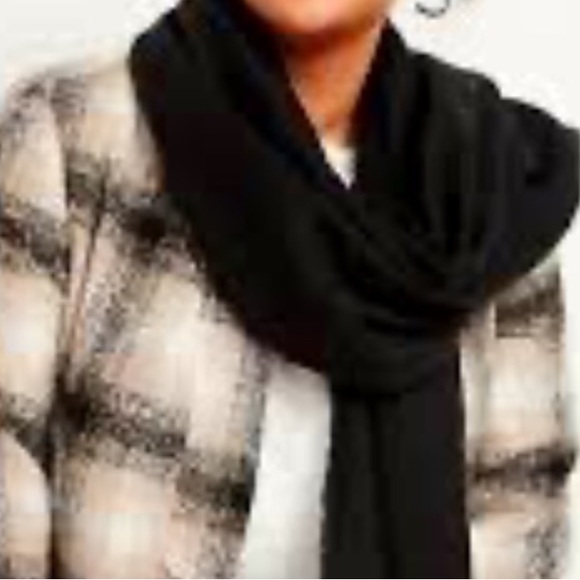 Old Navy Accessories - Old Navy Soft Brushed Flannel Scarf